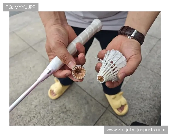 羽毛球球毛有几根